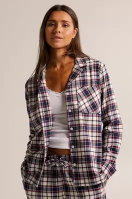 Aanbieding van Pyjama Labello Shirt voor 19,59€ bij America Today