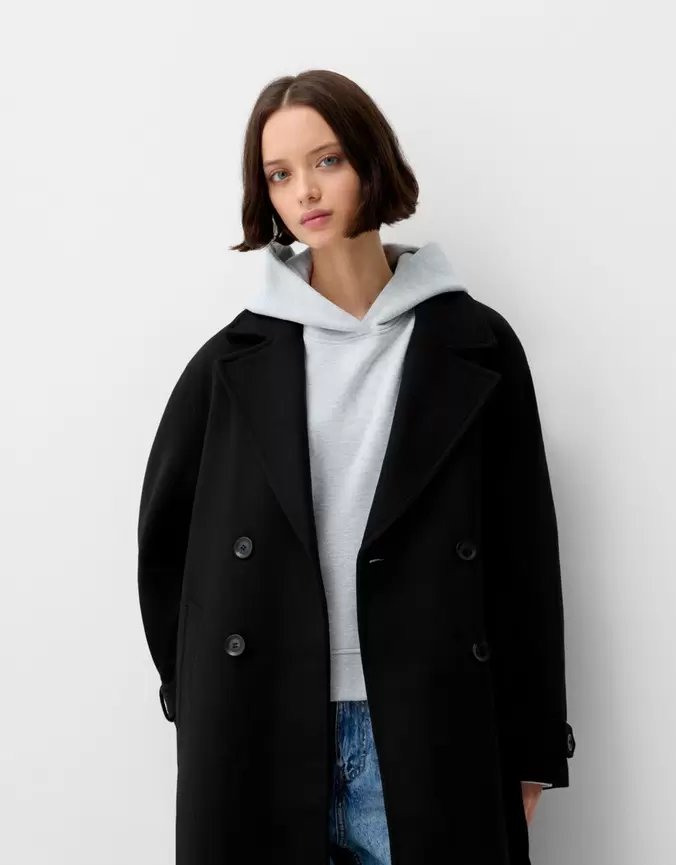 Aanbieding van Trenchcoat voor 69,99€ bij Bershka