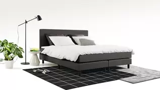 Aanbieding van Boxspring Cisano vlak met gestoffeerd matras voor 749€ bij Beter Bed