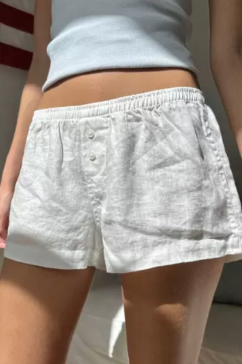 Aanbieding van Product Name:Aimee Linen Shorts voor 22€ bij Brandy Melville