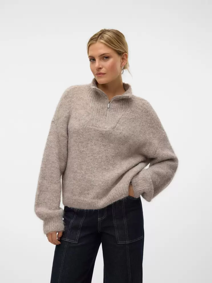 Aanbieding van VMAWSOME Pullover voor 44,99€ bij Vero Moda