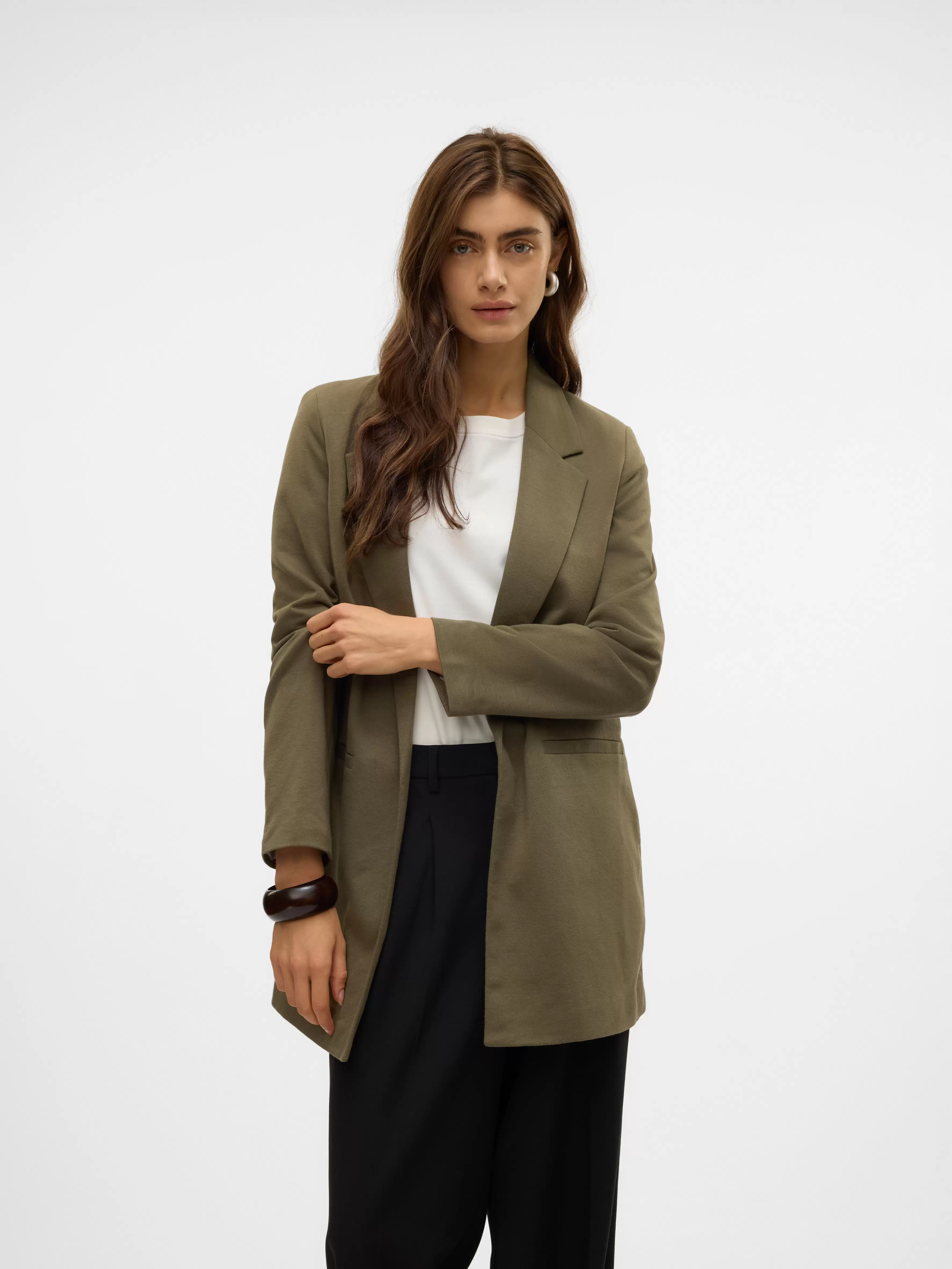 Aanbieding van VMHARUKI Blazer voor 49,99€ bij Vero Moda