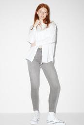 Aanbieding van CLOCKHOUSE - skinny jeans - mid waist - LYCRA® voor 19,99€ bij C&A