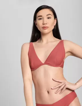 Aanbieding van Bikinitop - Effen voor 3,99€ bij Takko fashion