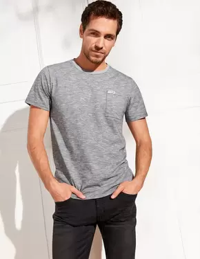 Aanbieding van T-shirt - Borstzak voor 1,99€ bij Takko fashion