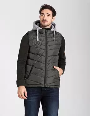 Aanbieding van Bodywarmer - Capuchon voor 4,99€ bij Takko fashion