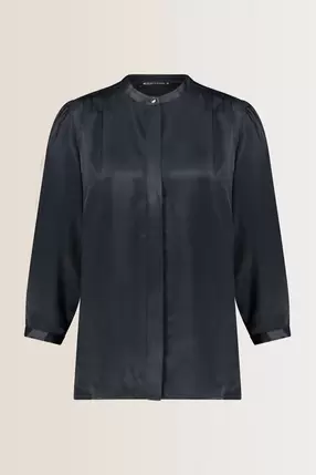 Aanbieding van Blouse satijn voor 109,95€ bij Expresso