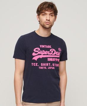Aanbieding van Neon Vintage Logo T-shirt voor 39,99€ bij Superdry
