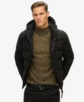 Aanbieding van Sports pufferjas van microvezel met capuchon voor 119,99€ bij Superdry