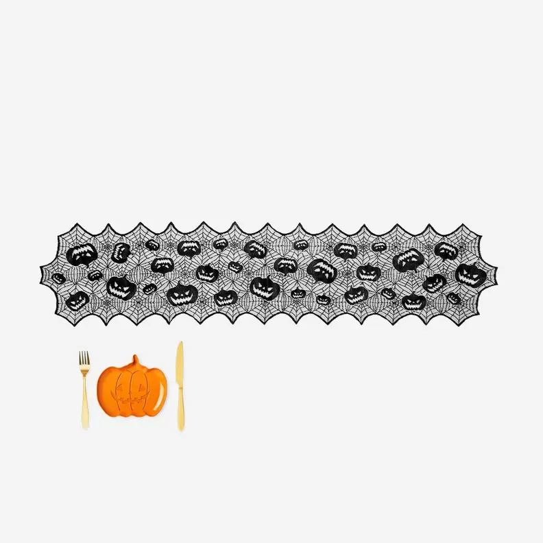 Aanbieding van Halloween tafelloper - 40x180 cm voor 3€ bij Flying Tiger