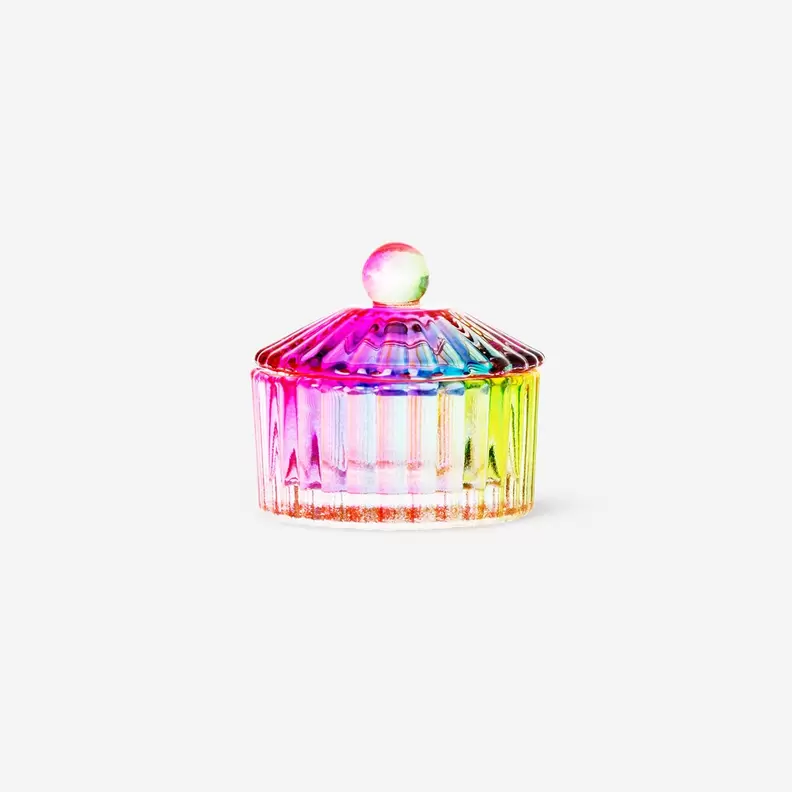 Aanbieding van Decoratieve Regenboog Pot - Rond voor 3€ bij Flying Tiger