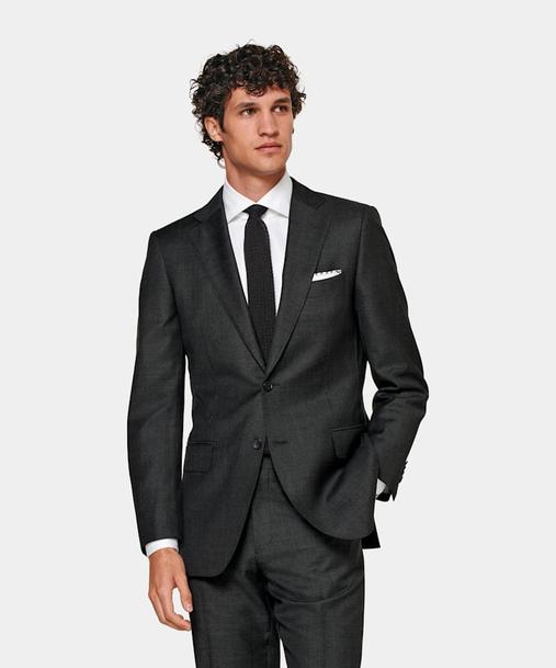 Aanbieding van Dark Grey Lazio Suit voor 498€ bij Suitsupply
