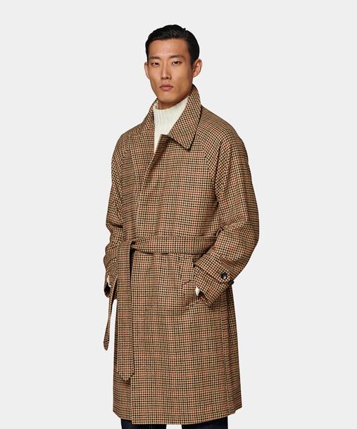 Aanbieding van Brown & Red Checked Belted Overcoat voor 549€ bij Suitsupply