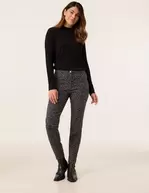 Aanbieding van Stretchbroek SAN꞉YA SLIM FIT voor 99,99€ bij Gerry Weber