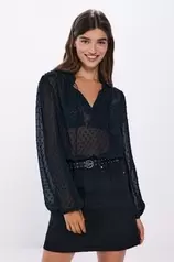 Aanbieding van Romantic plumetis blouse voor 36,99€ bij Springfield