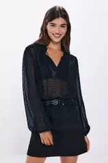 Aanbieding van Romantic plumetis blouse voor 19,99€ bij Springfield