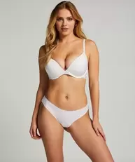 Aanbieding van Invisible string voor 8,99€ bij Hunkemoller