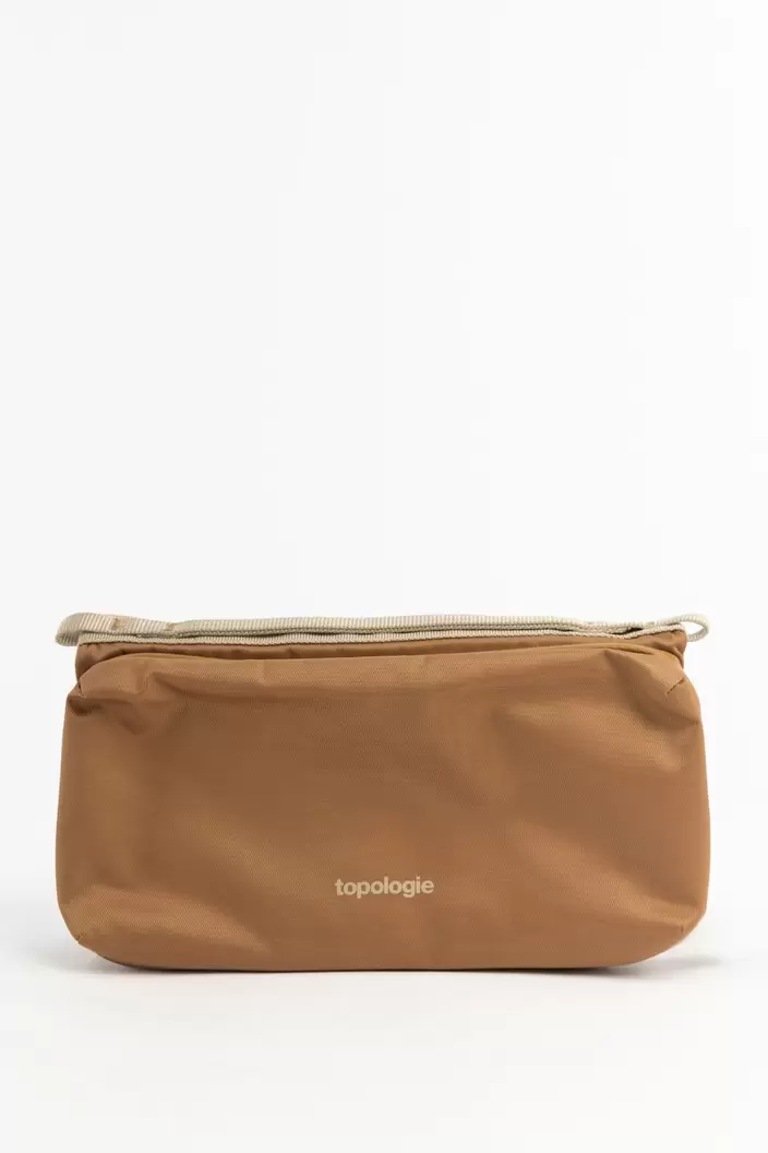 Aanbieding van Topologie bruine waterfles tas voor 60€ bij Sissy-Boy