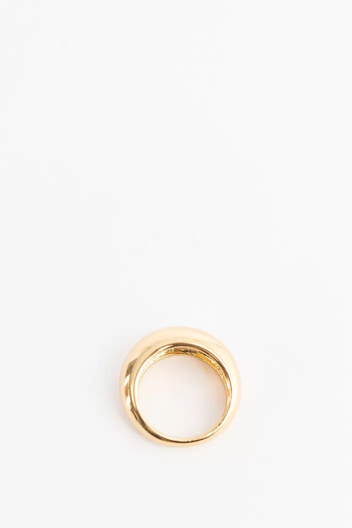 Aanbieding van Gold plated dome ring voor 29,99€ bij Sissy-Boy