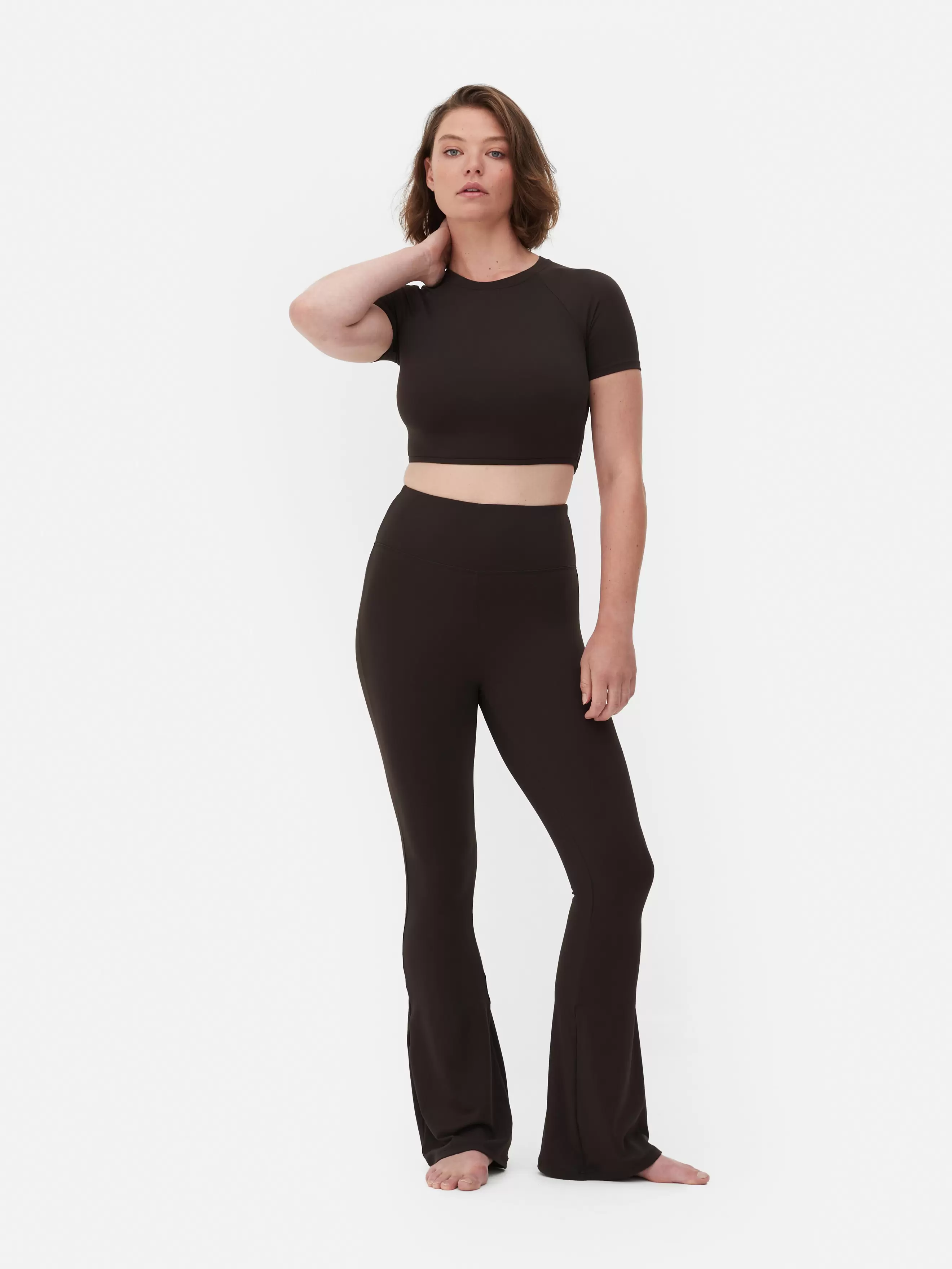 Aanbieding van Ultrazachte, wijd uitlopende legging Rita Ora voor 14€ bij Primark