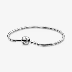 Aanbieding van Pandora Moments Snake Chain Armband voor 59€ bij Pandora