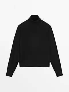 Aanbieding van Wool blend turtleneck sweater voor 59,95€ bij Massimo Dutti