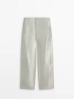 Aanbieding van Soepelvallende satijnen broek met wijde pijpen voor 89,95€ bij Massimo Dutti