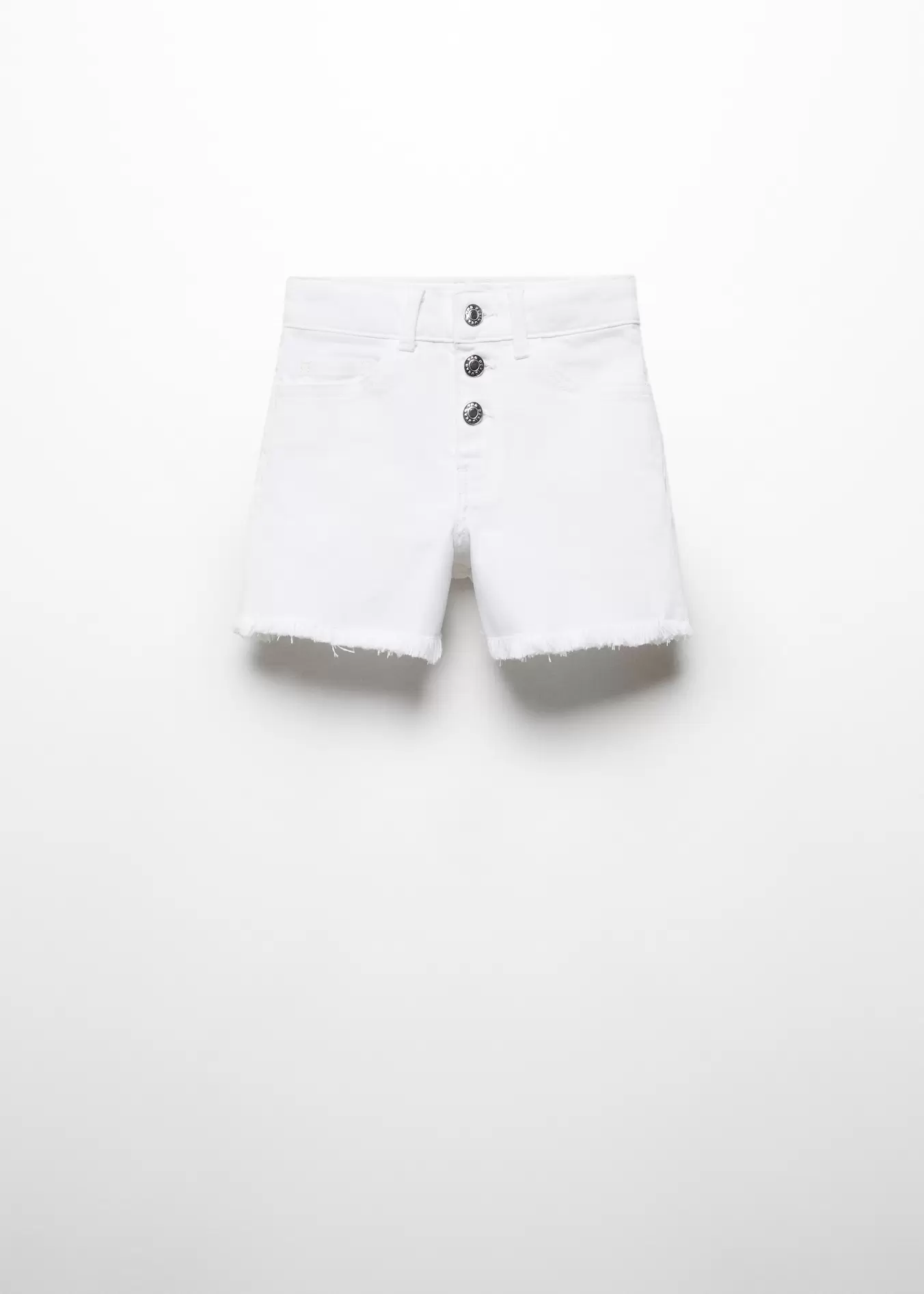 Aanbieding van Denim shorts met knopen voor 19,99€ bij Mango